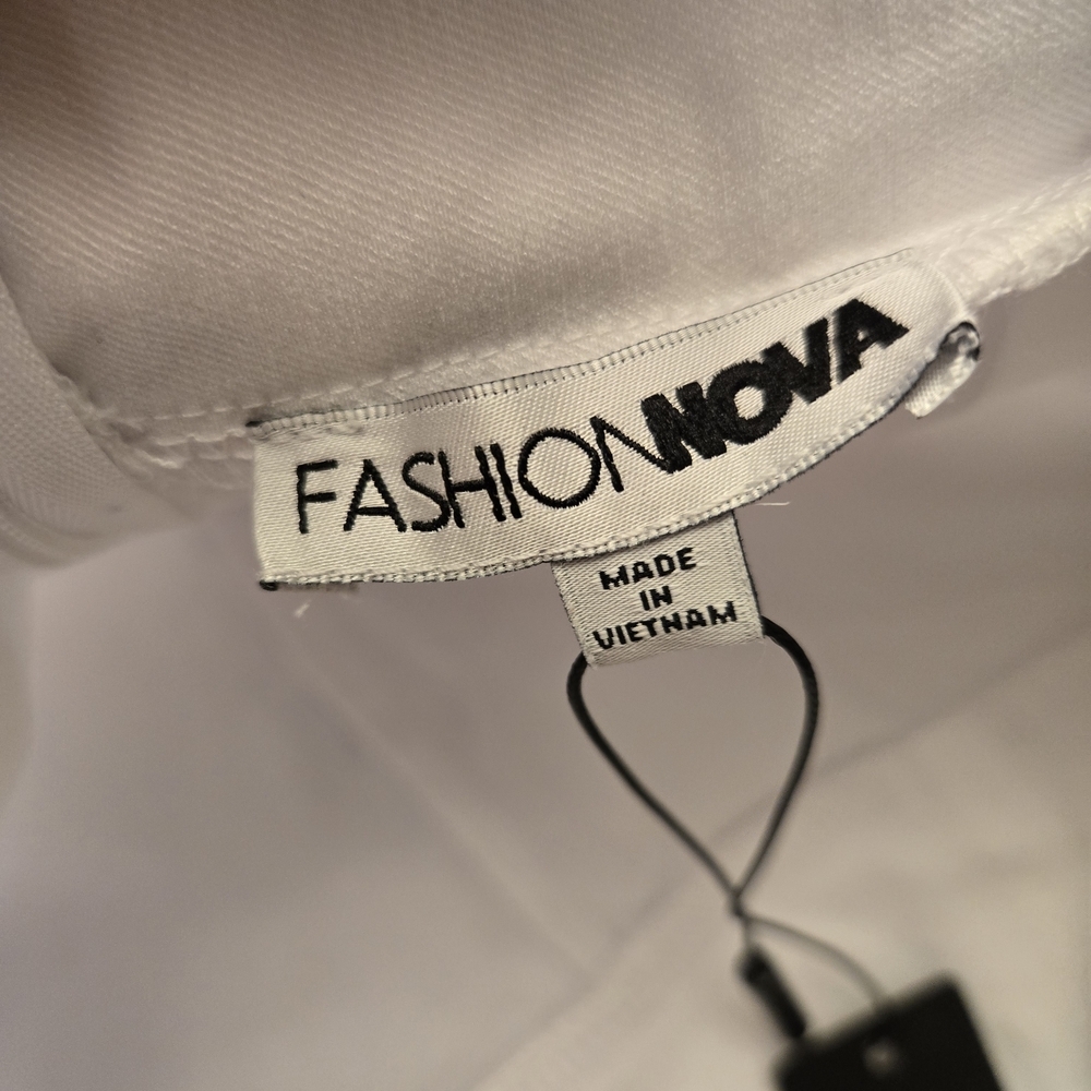 Fashion Nova White High-Waisted Pants - Picture 2 of 5